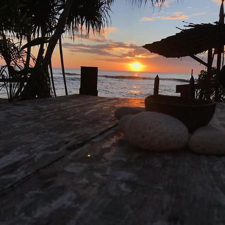 Guru Beach Resort 坦加拉 外观 照片