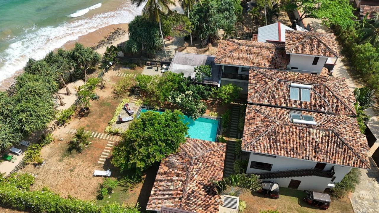 Guru Beach Resort 坦加拉 外观 照片