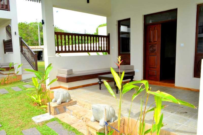 Guru Beach Resort 坦加拉 外观 照片